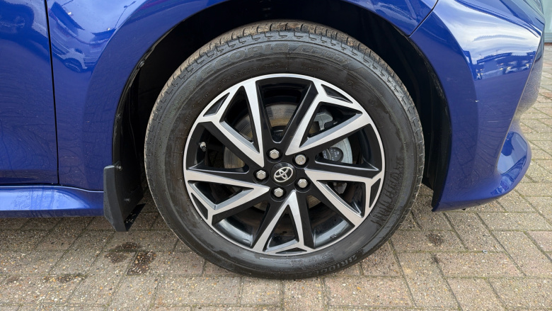 Toyota Yaris 1.5 Hybrid Design 5dr CVT Hybrid Hatchback